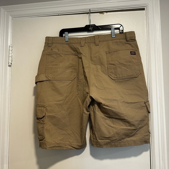 Dickies Men’s Sz: 38.  Rip stop Ultimate Cargo Shorts - Camel Khaki. - Picture 2 of 11